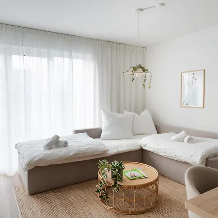 Lejlighed Premium-apartment Mit Balkon - Perfekt Fuer Familien, Gruppen Und Geschaeftsreisende - Zaya