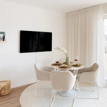 Premium-apartment Mit Balkon - Perfekt Fuer Familien, Gruppen Und Geschaeftsreisende - Zaya Lejlighed *