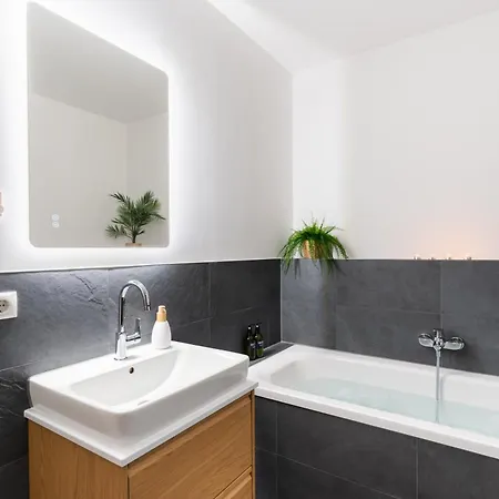 Premium-apartment Mit Balkon - Perfekt Fuer Familien, Gruppen Und Geschaeftsreisende - Zaya Lejlighed Leipzig